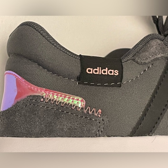 ADIDAS RETRO RUN DARK GRAY SNEAKERS, 3 SIDE STRIPES PINK ACCENTS, WOMEN’S SIZE 8 - Picture 10 of 12